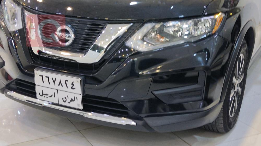 نيسان روج